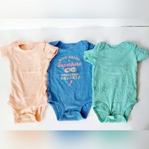 Set of 3 Onesies Girl‎ Superhero polkadot 12 months